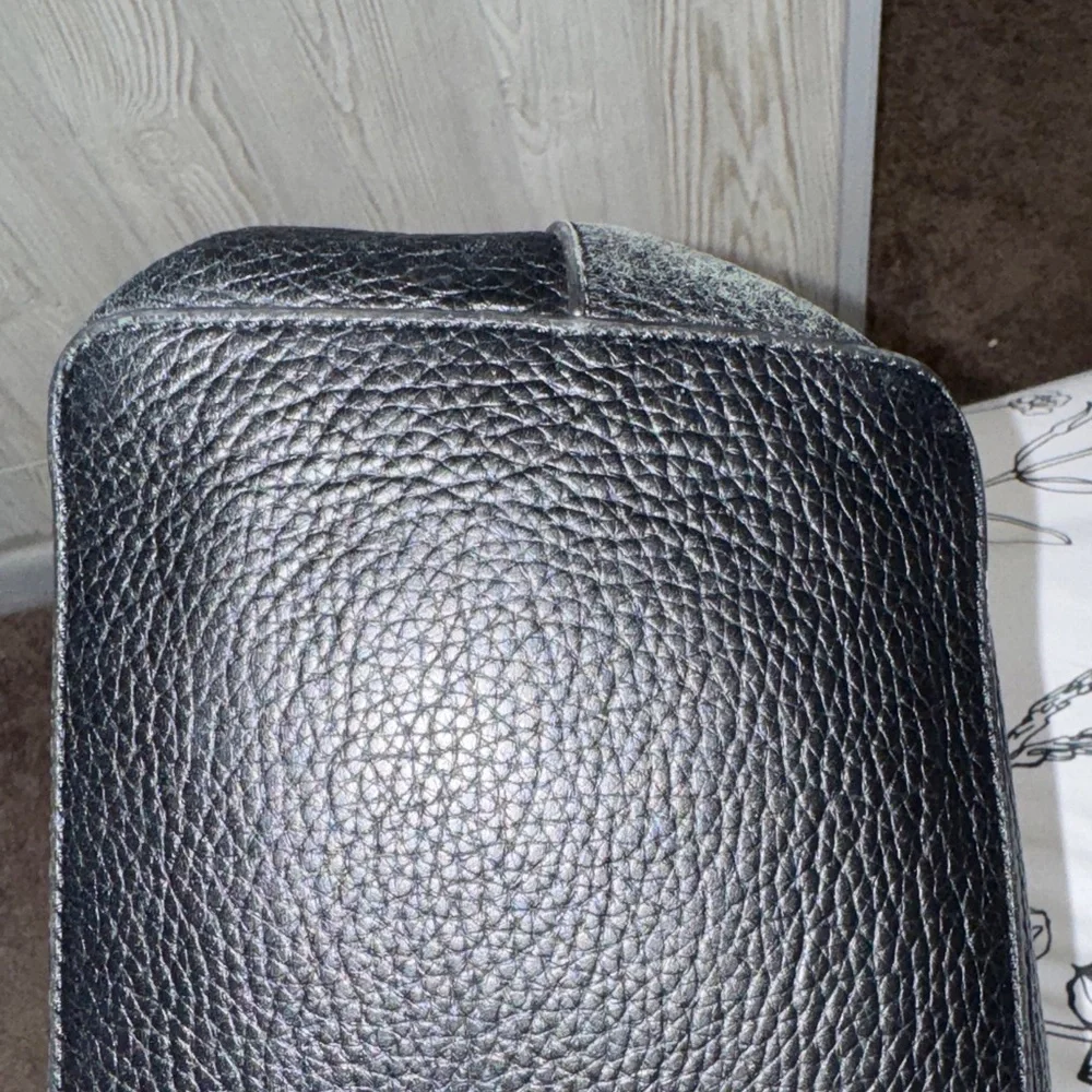 Tory Burch Black Leather Taylor Tote - Picture 9 of 10
